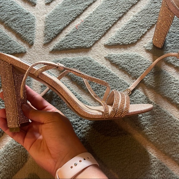 Steve Madden X David’s Bridal Heels - Picture 7 of 10